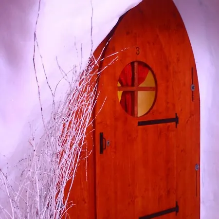 Village Igloo Ξενοδοχείο *